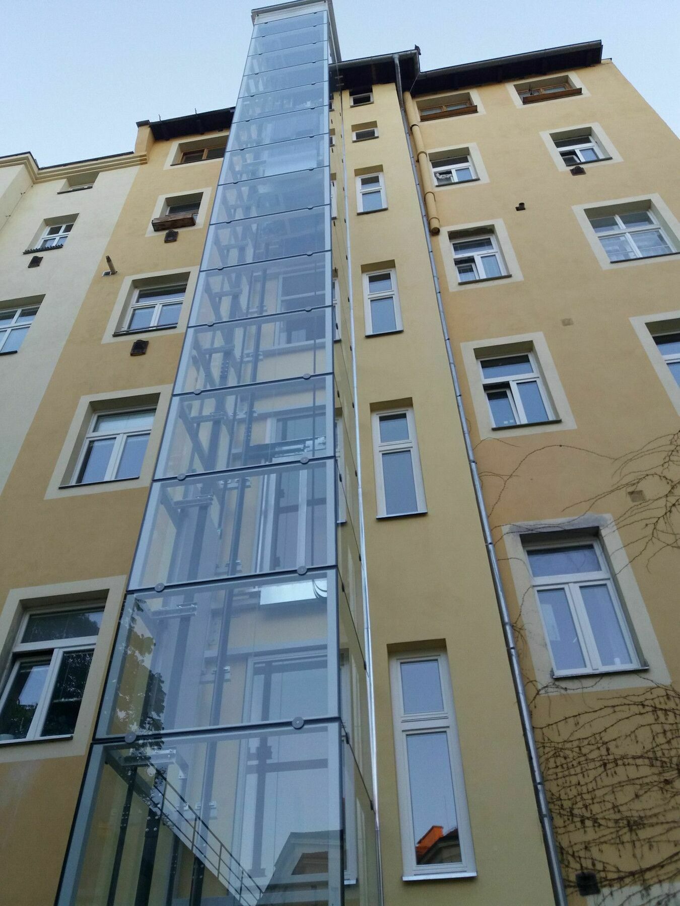 Residence Vita Nejedleho Praga Esterno foto